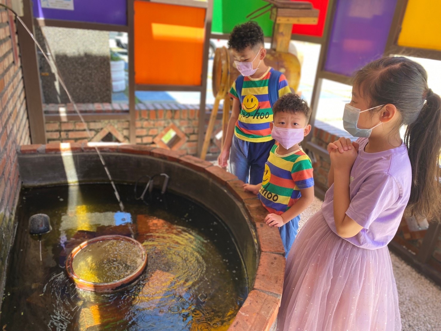 《彰化親子旅遊景點》免費參觀彰化緞帶王觀光工廠-入場就送緞帶免費茶飲/童玩步道暢玩 - 第18張圖