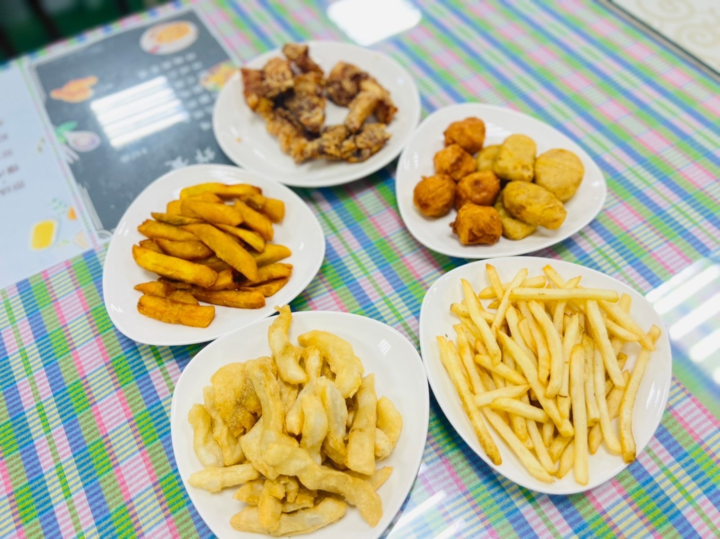 《彰化親子旅遊景點》免費參觀彰化緞帶王觀光工廠-入場就送緞帶免費茶飲/童玩步道暢玩 - 第55張圖