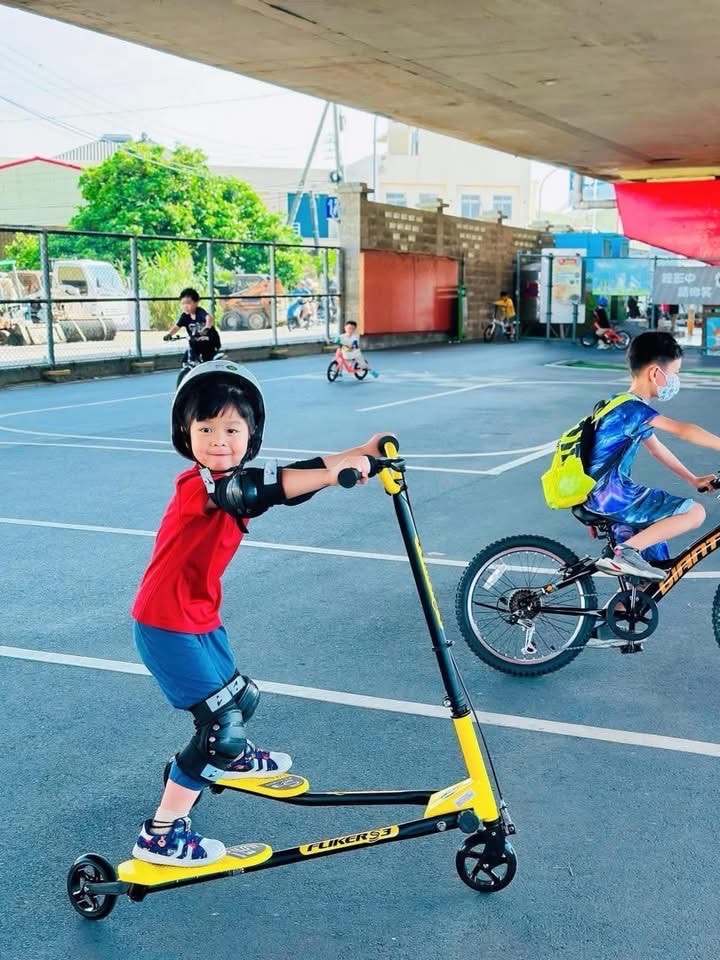 彰化｜中彰運動公園完整攻略｜設施、交通、停車一次看懂｜大人小孩的「天然遮陽傘」