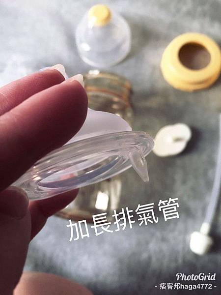 【樂妹體驗】小獅王辛巴「母乳記憶超柔防脹氣奶嘴頭」和「PPSU自動把手寬口雙凹中奶瓶」