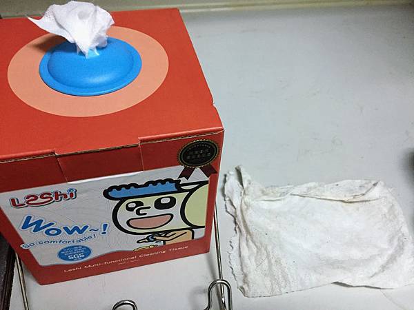 【育兒好物比較】 嬰兒乾濕兩用布巾/拋棄式紗布巾( Leshi樂適vs柔仕Roushr)