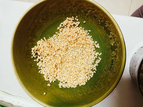 《副食品十》樂妹不打泥副食品交給Cuisinart CSB 77手持攪拌器
