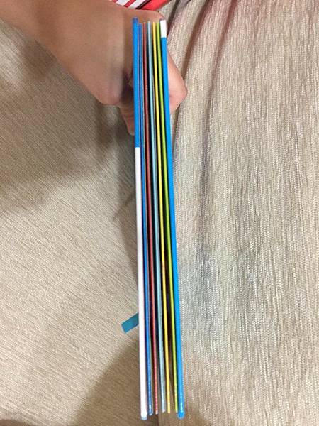 《童書推薦》世一出版的笑咪咪情緒變變變轉盤書&我長大了動物變變變轉盤書