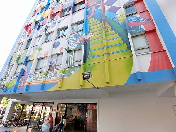 【高雄旅遊】別再說出來玩住親子飯店好貴呀！『秝芯旅店』給你們溫馨親子回憶