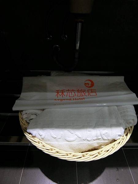 【高雄旅遊】別再說出來玩住親子飯店好貴呀！『秝芯旅店』給你們溫馨親子回憶