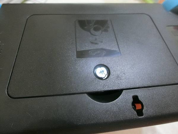 【育兒教具】玩樂中自然學習英文的美國領航品牌◎LeapFrog 跳跳蛙◎小熊家族有聲學習書&動物字母發音小巴士