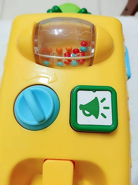 【育兒教具】玩樂中自然學習英文的美國領航品牌◎LeapFrog 跳跳蛙◎小熊家族有聲學習書&動物字母發音小巴士