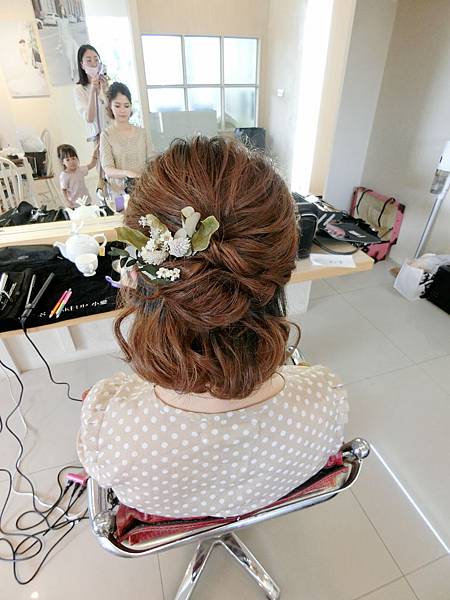 【時尚流行】台中新秘/美式婚紗造型師推薦☆Wei's Makeup煒煒整體造型團隊☆