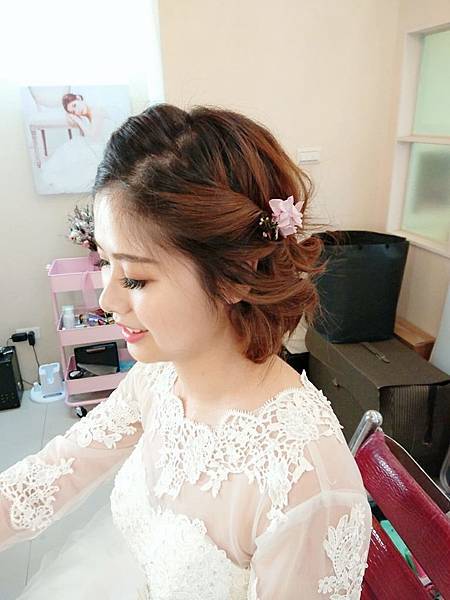 【時尚流行】台中新秘/美式婚紗造型師推薦☆Wei's Makeup煒煒整體造型團隊☆