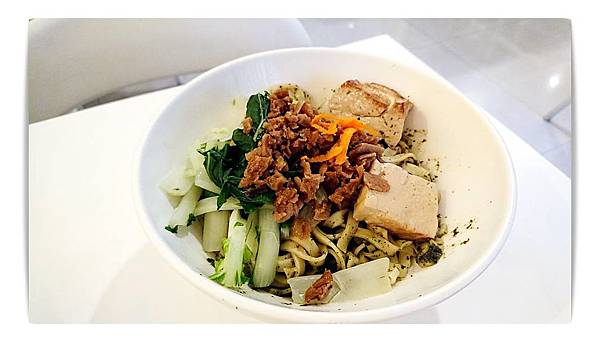 【台中素食】南屯區素食親子小餐館—呷飯店(附親子閱讀角落)