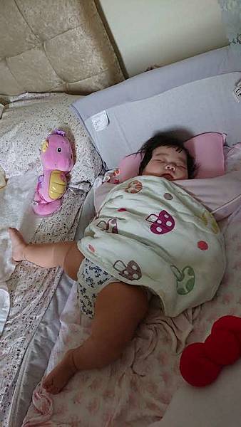 【育兒體驗】嬰兒時尚品牌也是最時髦的棒棒糖寶寶監視器lollipop baby camera