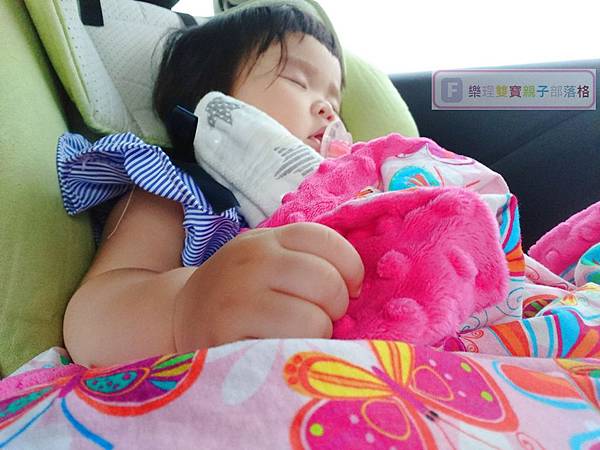《育兒物開箱》歐洲頂級無毒嬰幼兒精品Cuddly ZOO卡莉露柔眠莉粒毯和波蘭兔安撫巾