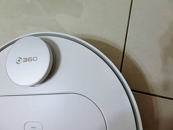 【Yahoo好開箱】素人愛買誌─職業媽媽的家事好幫手『360智慧掃地機器人』