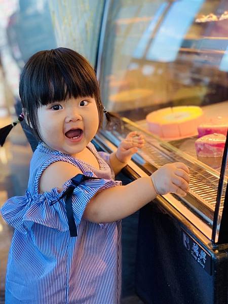 【台中景點】台中石岡2018新景點─彩虹山舍，繽紛色彩點亮你每張照片
