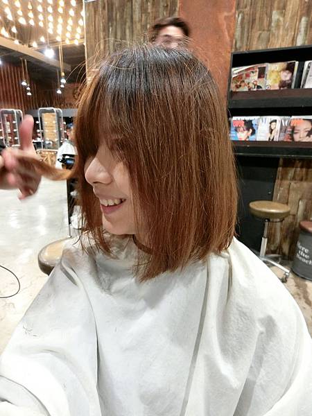 【台中美髮】台中北區Glitz Hair旗艦店賦活修護系列護髮+溫塑燙髮(推薦Glitz hair 凱羅老師)