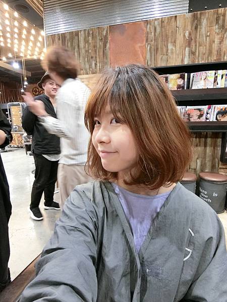 【台中美髮】台中北區Glitz Hair旗艦店賦活修護系列護髮+溫塑燙髮(推薦Glitz hair 凱羅老師)