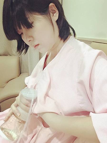 【產婦忙什麼】媽媽群組推到爆炸的高CP吸乳器─2019年新版優合電動雙邊擠乳器THE ONE