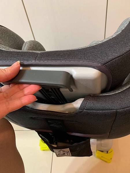 【育兒體驗】nania納尼亞 納歐聯名 360度旋轉 0-12歲 Isofix 汽車安全座椅/灰色FB00360