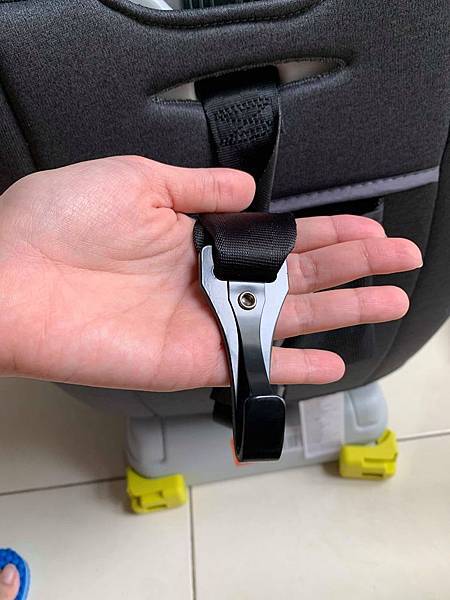 【育兒體驗】nania納尼亞 納歐聯名 360度旋轉 0-12歲 Isofix 汽車安全座椅/灰色FB00360