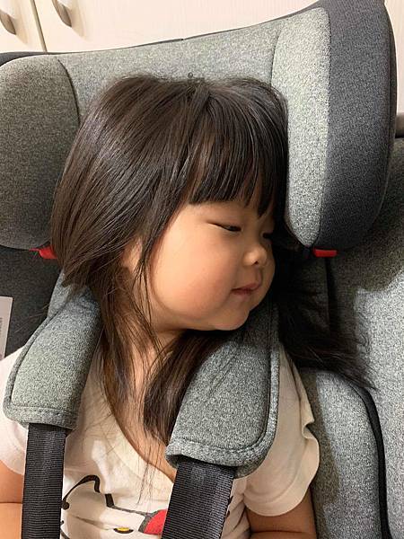 【育兒體驗】nania納尼亞 納歐聯名 360度旋轉 0-12歲 Isofix 汽車安全座椅/灰色FB00360