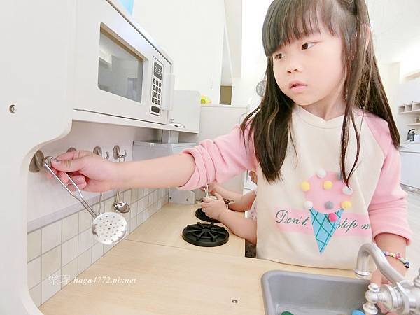 【女寶扮家家酒】木製廚房玩具│kikimmy加大版歐式木製大型聲光廚房玩具組