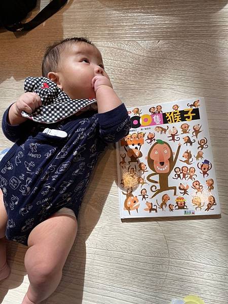 【親子共學場地】台中南屯區益品書屋EP-BOOK│100元入場費飲料喝到飽│親子閱讀