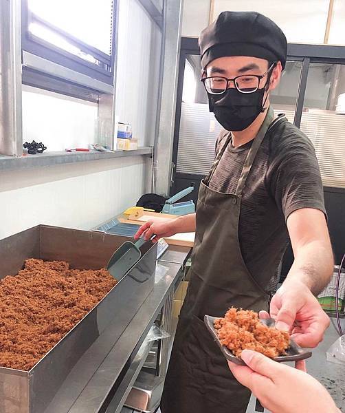 【美食】媽咪飯飯變好吃了│坤豐食品行手工現炒寶寶肉鬆│減糖豬肉鬆│黃金旗魚鬆│海苔肉鬆