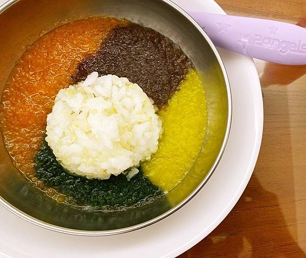 【副食品】外出副食品怎麼吃│2angels矽膠副食品零食儲存杯+矽膠餵食湯匙