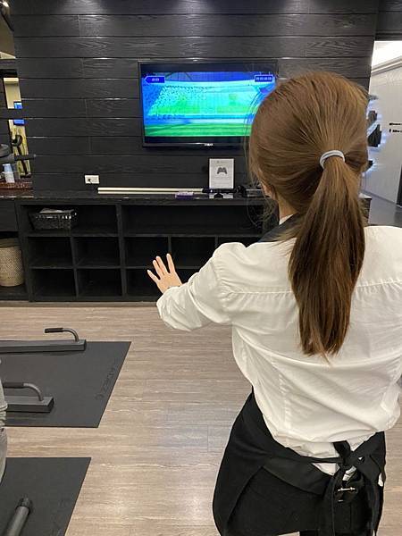 【台中西屯住宿旅館】水雲端旗艦概念旅館│親子遊戲室│遊戲機Swith 和XBOX│附消夜和早餐魚翅羹吃到飽