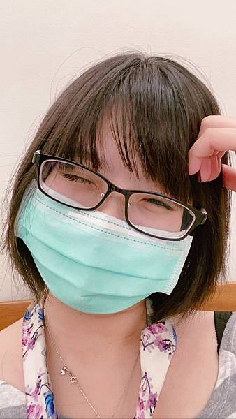 【可宅配眼鏡推薦】明明眼鏡教媽媽怎麼文青又時尚的顧孩子