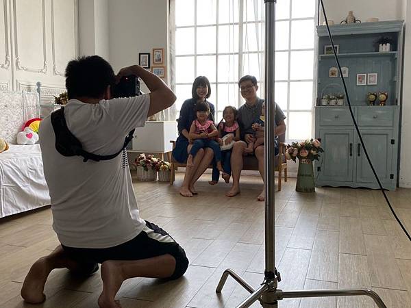 【台中寶寶團拍】四組以上就能組寶寶團拍的台中晴爸寶寶團拍｜附無敵小幫手湊團跟團不煩惱