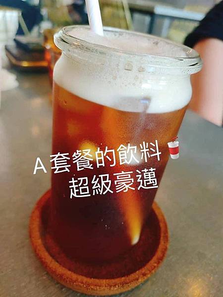 【群組特約商家】●Day In早午餐●滿滿的熱情｜ 旁邊是畫室可消磨時間｜外面有遛寶區