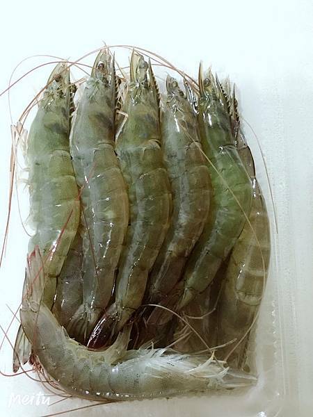 【宅配美食】超級犯規比臉還大虱目魚｜台南在地養殖｜英姐專業去刺虱目魚