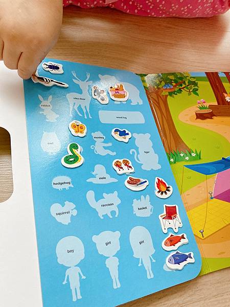 【樂讀心得】0~6歲英文童書推薦/磁鐵書/翻翻書/遊戲書，讓孩子從小愛上英文書